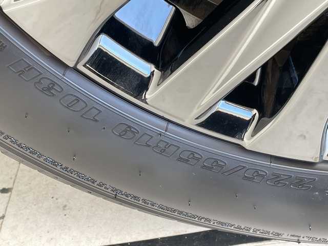 トヨタ ヴェルファイア ハイブリット Z プレミア 愛知県 2024(令6)年 2.3万km プラチナホワイトパールマイカ トヨタセーフティセンス/純正14型ディスプレイオーディオナビ/フリップダウンモニター/三眼LEDヘッドライト/全方位カメラ/両側パワースライドドア/レーダークルーズコントロール/シートヒーター/エアシート/バックカメラ/ガラスルーフ/電動リアゲート/パワーシート/ヘッドアップディスプレイ/コーナーセンサー/純正アルミホイール/ETC2.0/ブラインドスポットモニター/パドルシフト/リアオートエアコン/ステアリングヒーター/オートマチックハイビーム/ワイヤレス充電機/ドライブレコーダー/ETC/衝突軽減システム/フルセグ/Bluetooth/ステアリングスイッチ/スマートキー/プッシュスタート