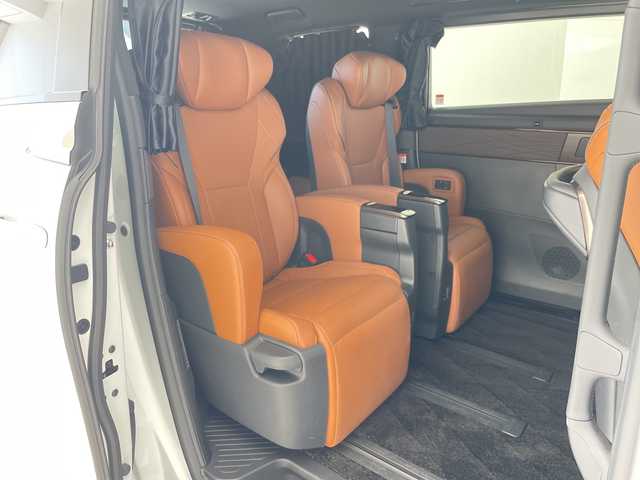 トヨタ ヴェルファイア ハイブリット Z プレミア 愛知県 2024(令6)年 2.3万km プラチナホワイトパールマイカ トヨタセーフティセンス/純正14型ディスプレイオーディオナビ/フリップダウンモニター/三眼LEDヘッドライト/全方位カメラ/両側パワースライドドア/レーダークルーズコントロール/シートヒーター/エアシート/バックカメラ/ガラスルーフ/電動リアゲート/パワーシート/ヘッドアップディスプレイ/コーナーセンサー/純正アルミホイール/ETC2.0/ブラインドスポットモニター/パドルシフト/リアオートエアコン/ステアリングヒーター/オートマチックハイビーム/ワイヤレス充電機/ドライブレコーダー/ETC/衝突軽減システム/フルセグ/Bluetooth/ステアリングスイッチ/スマートキー/プッシュスタート