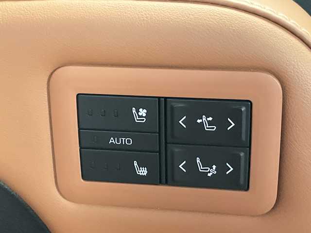 トヨタ ヴェルファイア ハイブリット Z プレミア 愛知県 2024(令6)年 2.3万km プラチナホワイトパールマイカ トヨタセーフティセンス/純正14型ディスプレイオーディオナビ/フリップダウンモニター/三眼LEDヘッドライト/全方位カメラ/両側パワースライドドア/レーダークルーズコントロール/シートヒーター/エアシート/バックカメラ/ガラスルーフ/電動リアゲート/パワーシート/ヘッドアップディスプレイ/コーナーセンサー/純正アルミホイール/ETC2.0/ブラインドスポットモニター/パドルシフト/リアオートエアコン/ステアリングヒーター/オートマチックハイビーム/ワイヤレス充電機/ドライブレコーダー/ETC/衝突軽減システム/フルセグ/Bluetooth/ステアリングスイッチ/スマートキー/プッシュスタート