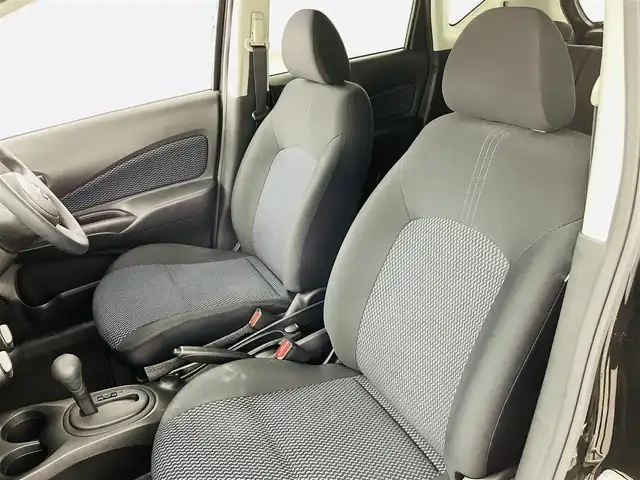日産 ノート X 福島県 2013(平25)年 8万km スーパーブラック 純正SDナビ/・型番：MC313D-W/・フルセグTV/CD/DVD/SD/BT/AUX/・バックカメラ/・ETC/アイドリングストップ/プッシュスタート/・スマートキー/電動格納ミラー/社外LEDヘッドライト/・ヘッドライトレベライザー/純正フロアマット/ドアバイザー