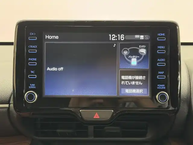 トヨタ ヤリスクロス ハイブリッド Z 三重県 2021(令3)年 7.1万km ホワイトパールクリスタルシャイン ハイブリッド/FF/フロアCVT/純正 8インチディスプレイオーディオ/（AM/FM/CD*/DVD*/USB/iPod/Bluetooth/Miracast/TV/CarPlay/AndroidAuto）/バックガイドモニター/ドライブレコーダー 前後/ビルトイン ETC/モデリスタエアロ（F/S/R下）/Toyota Safety Sense/・プリクラッシュセーフティ/・レーントレーシングアシスト/・レーダークルコン（全車速追従機能付）/・オートハイビーム/・ロードサインアシスト/・インテリジェントクリアランスソナー［パーキングサポートブレーキ（静止物＆後方接近車両）］/・ブラインドスポットモニター＆リヤクロストラフィックアラート/・先行車発進告知機能/装備/・ハーフレザーシート/・シートヒーター（D/N）/・パワーシート（D6way）/・オートエアコン/・オートライト/・LEDヘッドランプ/・ステアリングスイッチ/・プッシュスタート/・電子パーキングブレーキ＆ブレーキホールド/・USBジャック（充電用x1、入力用x1）/・純正18inAW/・保/取/マルチ取/・スマートキーx2/・【OP】応急用スペアタイヤ/・【DOP】インテリアパネルセット（茶木目調）/など