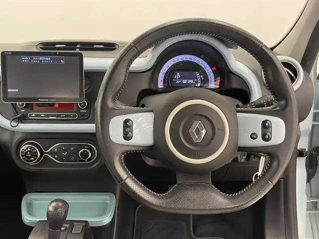 ルノー トゥインゴ インテンス キャンバストップ 岡山県 2017(平29)年 5.9万km Ｌグリーン キャンバストップ/社外ポータブルナビ/ワンセグTV/MSV/AAC/コーナーセンサー/ルノー純正ドラレコ/クルコン/ステアリングS/W/エコモード/オートワイパー/オートライト/ETC