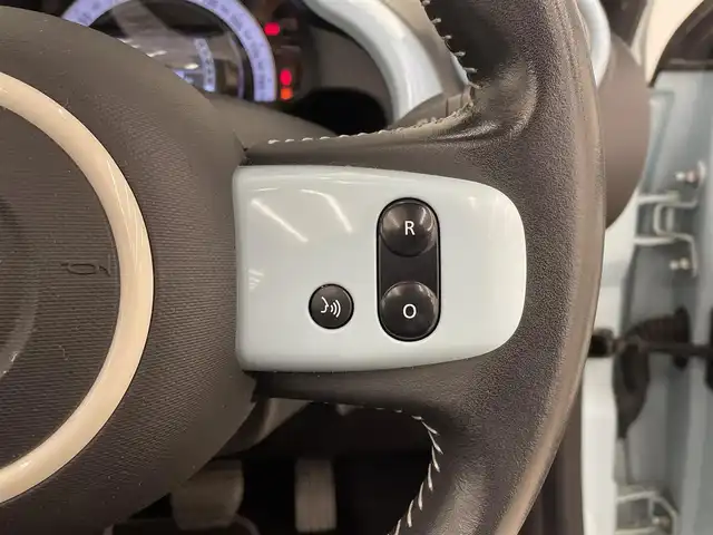 ルノー トゥインゴ インテンス キャンバストップ 岡山県 2017(平29)年 5.9万km Ｌグリーン キャンバストップ/社外ポータブルナビ/ワンセグTV/MSV/AAC/コーナーセンサー/ルノー純正ドラレコ/クルコン/ステアリングS/W/エコモード/オートワイパー/オートライト/ETC