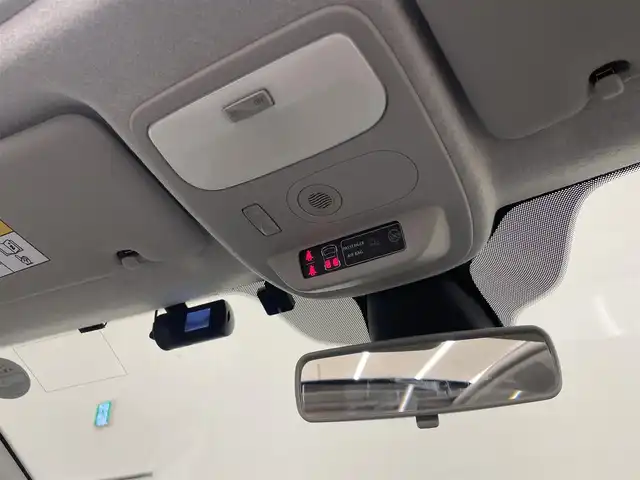 ルノー トゥインゴ インテンス キャンバストップ 岡山県 2017(平29)年 5.9万km Ｌグリーン キャンバストップ/社外ポータブルナビ/ワンセグTV/MSV/AAC/コーナーセンサー/ルノー純正ドラレコ/クルコン/ステアリングS/W/エコモード/オートワイパー/オートライト/ETC