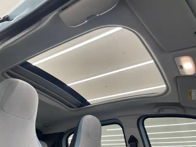 ルノー トゥインゴ インテンス キャンバストップ 岡山県 2017(平29)年 5.9万km Ｌグリーン キャンバストップ/社外ポータブルナビ/ワンセグTV/MSV/AAC/コーナーセンサー/ルノー純正ドラレコ/クルコン/ステアリングS/W/エコモード/オートワイパー/オートライト/ETC