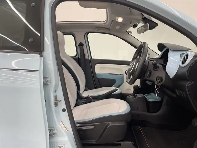 ルノー トゥインゴ インテンス キャンバストップ 岡山県 2017(平29)年 5.9万km Ｌグリーン キャンバストップ/社外ポータブルナビ/ワンセグTV/MSV/AAC/コーナーセンサー/ルノー純正ドラレコ/クルコン/ステアリングS/W/エコモード/オートワイパー/オートライト/ETC