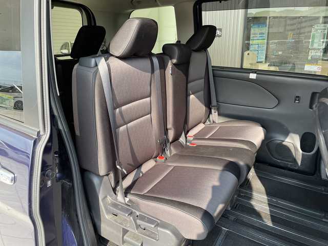 日産 セレナ ハイウェイスター V 愛知県 2020(令2)年 3.7万km アズライトブルー プロパイロット/純正ナビ/フリップダウンモニター/全方位カメラ/両側パワースライドドア/レーダークルーズコントロール/バックカメラ/ブラインドスポットモニター/コーナーセンサー/純正アルミホイール/LEDヘッドライト/リアオートエアコン/オートライト/ドライブレコーダー/ETC/衝突軽減システム/フルセグ/CD DVD/Bluetooth/ステアリングスイッチ/スマートキー/プッシュスタート