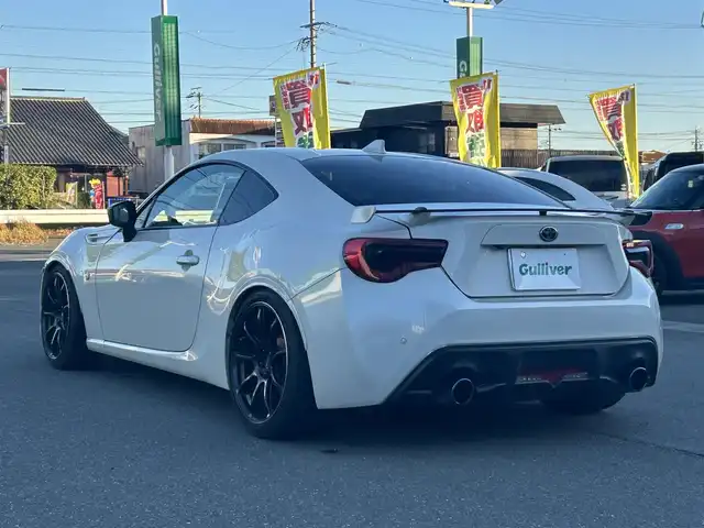 トヨタ ８６ GT リミテッド 愛知県 2017(平29)年 8.1万km クリスタルホワイトパール 純正メモリナビ/フルセグテレビ/バックカメラ/Bluetooth/クルーズコントロール/プッシュスタート/ETC/ハーフレザーシート/シートヒーター/BLIZ車庫調/パドルシフト