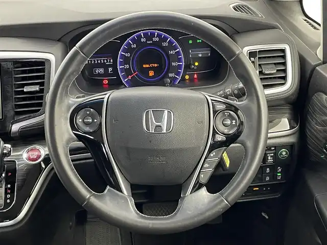 ホンダ オデッセイ アブソルート 20thアニバーサリー 埼玉県 2015(平27)年 5.1万km グラマラスモーブP 純正メモリーナビ/【CD/DVD/ミュージックラック/HDMI/Bluetooth/フルセグ】/純正フリップダウンモニター/両側電動スライドドア/バックカメラ/前後ドライブレコーダー/レーダークルーズコントロール/純正17インチアルミホイール/サイド＆カーテンエアバッグ/ビルトインETC