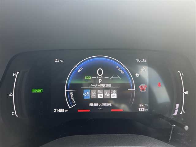トヨタ シエンタ ハイブリッド Z 道央・札幌 2023(令5)年 2.2万km ホワイトパールクリスタルシャイン ・４WD/・寒冷地仕様/・純正ディスプレイオーディオ/・フルセグテレビ（走行中視聴不可）/・全方位モニター/・バックカメラ/・両側パワースライドドア/・衝突被害軽減システム/・レーンキープアシスト/・レーダークルーズ/・ブラインドスポットモニター/・オートハイビーム/・アイドリングストップ/・ビルトインETC/・AC１００V充電/・サンシェード/・フォグランプ/・ウィンカーミラー/・ドアバイザー/・プッシュスタート/・積込冬タイヤ社外アルミホイールセット/・保証書/・スマートキー/・スペアキー