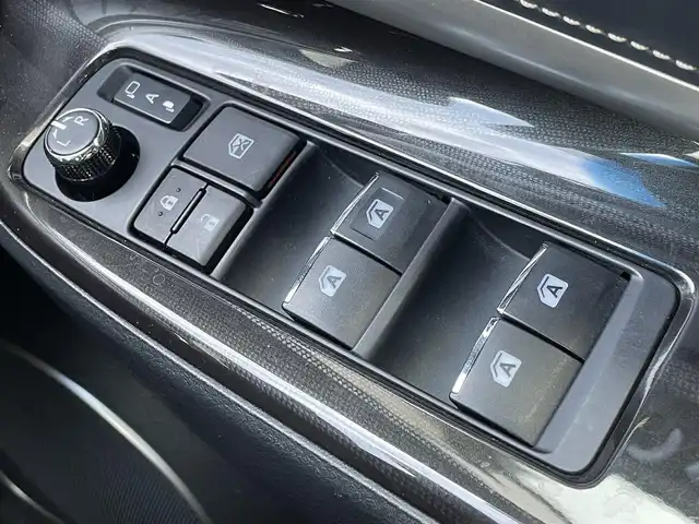 トヨタ ハリアー プログレス 島根県 2019(平31)年 6.3万km ブラック モデリスタエアロ /JBLサウンド/トヨタセーフティセンス/純正ナビ/CD/DVD/DTV/Bluetooth/パノラミックビューモニター/レーダークルーズコントロール/パワーバックドア /ハーフレザー調シート/パワーシート/シートヒーター /ステアリングスイッチ/スマートキー/スペアキー /プッシュスタート /ビルトインETC/ドライブレコーダー/純正フロアマット/純正ドアバイザー