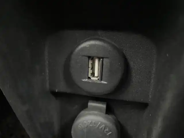 スズキ スペーシア カスタム HYBRID XS 大阪府 2018(平30)年 10.7万km ピュアホワイトP (株)IDOMが運営する【じしゃロン東大阪店】の自社ローン専用車両になりますこちらは現金またはオートローンご利用時の価格です。自社ローンご希望の方は別途その旨お申付け下さい/衝突被害軽減ブレーキ/車線逸脱警報/横滑り防止/パナソニック製SDナビ【CN-RZ846】/全方位カメラ/ドライブレコーダー/コーナーセンサー/両側パワースライドドア/スマートキー＆プッシュスタート/ビルトインETC/LEDヘッドライト/オートライト/アイドリングストップ/ステアリングスイッチ/オートエアコン/運転席シートヒーター/純正15インチアルミ/取説（車両・ナビ）＆保証書/スペアスマートキー