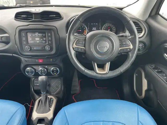 クライスラー・ジープ ジープ レネゲード セーフティエディション 富山県 2017(平29)年 4.3万km ベージュⅡ BeatsAudioプレミアムサウンド/リアバックアップカメラ/クルーズコントロール/車線逸脱警報プラス/前面衝突警報/ブラインドスポットモニター/リアクロスパスディテクション/オートライト/革巻きステアリング/ステアリングスイッチ/レザー調シートカバー付/純正16インチアルミホイール/スマートキー/スペアキー/禁煙車