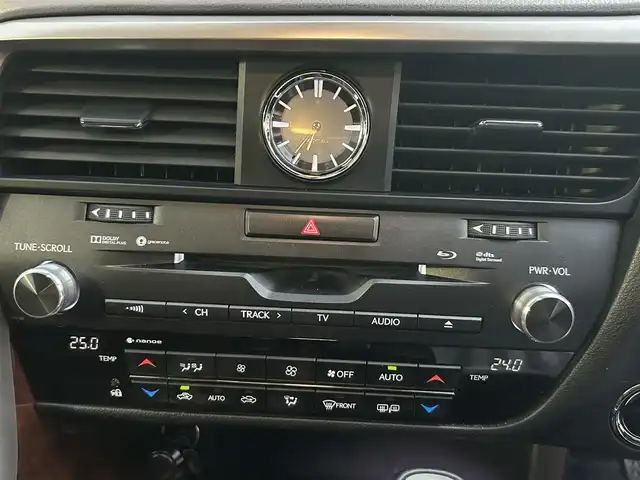 レクサス ＲＸ 450h バージョンL 神奈川県 2016(平28)年 6万km レッドマイカクリスタルシャイン 〇Lexus Safety System+/・PCS（プリクラッシュセーフティシステム）/・LKA（レーンキーピングアシスト/・アダプティブハイビームシステム/・オートマチックハイビーム/・レーダークルーズコントロール（全車速追従機能付）/〇ICS（インテリジェントクリアランスソナー）/〇HUD（ヘッドアップディスプレイ）/〇BSM（ブラインドスポットモニター）/〇純正ナビ＆フルセグTV/CD/DVD/BT/SD/SDRec/USB/AUX/〇アラウンドビューモニター/〇本革シート（茶色）/〇パワーシート（全席）/〇メモリシート（前席）/〇シートヒーター（全席）/〇エアシート（前席）/〇社外ドライブレコーダー/〇ビルトインETC2.0/〇電動パーキングブレーキ/〇ステアリングヒーター/〇電動チルト/〇電動リアゲート/〇フロントエアロ/〇純正20inアルミホイール/〇オートライト/〇LED三眼ヘッドライト/〇LEDフォグランプ/〇ウインカー付オート電格ミラー/〇トノカバー/〇スマートキー/〇プッシュスタート/〇W＆サイドエアバッグ/〇横滑防止装置/〇ABS/〇フロアマット/〇保証書/〇取扱説明書