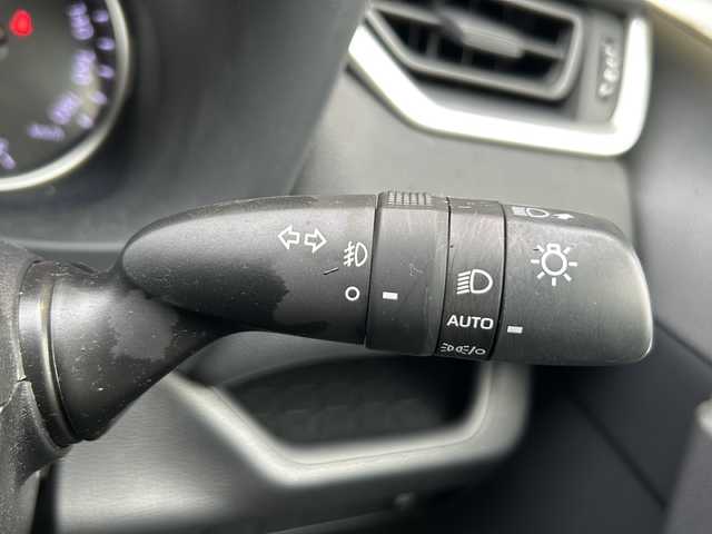 トヨタ ＲＡＶ４ X 静岡県 2021(令3)年 1.5万km アティチュードブラックマイカ 純正ナビ/・FM/AM/・CD/DVD/・フルセグTV/・SD/・Bluetooth/トヨタセーフティセンス/・レーントレーシングアシスト/・プリクラッシュセーフティ/・ブラインドスポットモニター/・リアクロストラフィックアラート/・パーキングサポートブレーキ/・標識認識機能/主要装備/・バックカメラ/・ＥＴＣ２．０/・ドライブレコーダー/・レーダークルコン/・ＬＥＤライト/・オートハイビーム/・ルーフレール/・ＭＴモード付ＡＴ/・横滑り防止装置/・サイドカーテンエアバッグ