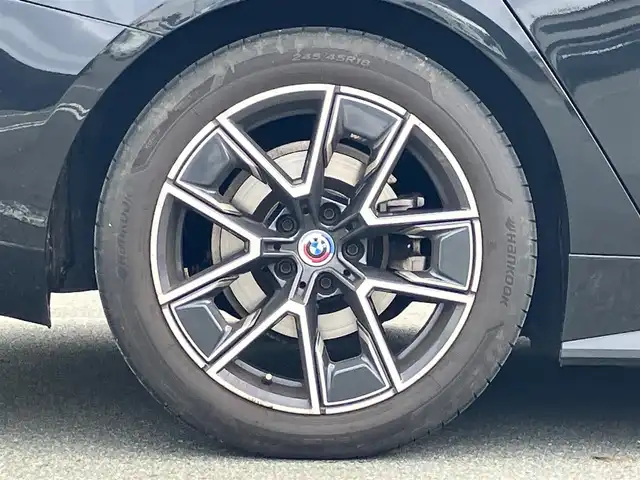 ＢＭＷ ＢＭＷ ４２０ｄ xDrive グランクーペ Mスポーツ 静岡県 2022(令4)年 3.8万km 黒 純正ナビ(BT/フルセグ)/バックカメラ/電動リアゲート/パドルシフト/エンジンスタートボタン/スマートキー/パワーステアリング/パワーウィンドウ/パーキングアシスト/アイドリングストップ/Wオートエアコン/レーダークルーズコントロール/ETC/USB入力端子/フロアマット/D席N席パワーシート/ハーフレザーシート/D席N席シートヒーター/純正アルミホイール/ABS/横滑り防止装置/コーナーセンサー前後/レーンキープアシスト/オートライト/オートマチックハイビーム/LEDヘッドライト/W+サイドエアバッグ/カーテンエアバッグ/BSM