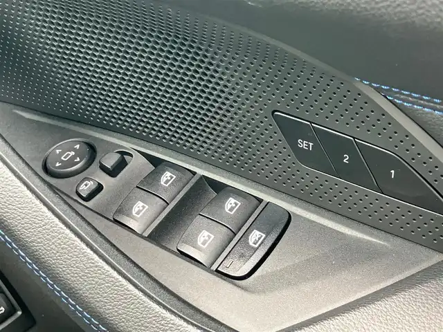 ＢＭＷ ＢＭＷ ４２０ｄ xDrive グランクーペ Mスポーツ 静岡県 2022(令4)年 3.8万km 黒 純正ナビ(BT/フルセグ)/バックカメラ/電動リアゲート/パドルシフト/エンジンスタートボタン/スマートキー/パワーステアリング/パワーウィンドウ/パーキングアシスト/アイドリングストップ/Wオートエアコン/レーダークルーズコントロール/ETC/USB入力端子/フロアマット/D席N席パワーシート/ハーフレザーシート/D席N席シートヒーター/純正アルミホイール/ABS/横滑り防止装置/コーナーセンサー前後/レーンキープアシスト/オートライト/オートマチックハイビーム/LEDヘッドライト/W+サイドエアバッグ/カーテンエアバッグ/BSM