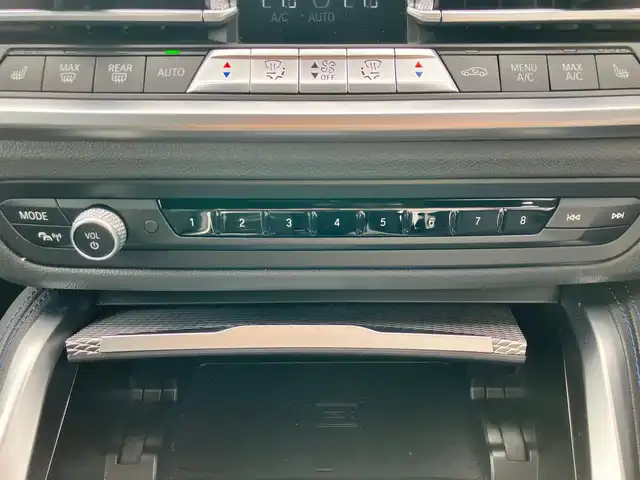 ＢＭＷ ＢＭＷ ４２０ｄ xDrive グランクーペ Mスポーツ 静岡県 2022(令4)年 3.8万km 黒 純正ナビ(BT/フルセグ)/バックカメラ/電動リアゲート/パドルシフト/エンジンスタートボタン/スマートキー/パワーステアリング/パワーウィンドウ/パーキングアシスト/アイドリングストップ/Wオートエアコン/レーダークルーズコントロール/ETC/USB入力端子/フロアマット/D席N席パワーシート/ハーフレザーシート/D席N席シートヒーター/純正アルミホイール/ABS/横滑り防止装置/コーナーセンサー前後/レーンキープアシスト/オートライト/オートマチックハイビーム/LEDヘッドライト/W+サイドエアバッグ/カーテンエアバッグ/BSM