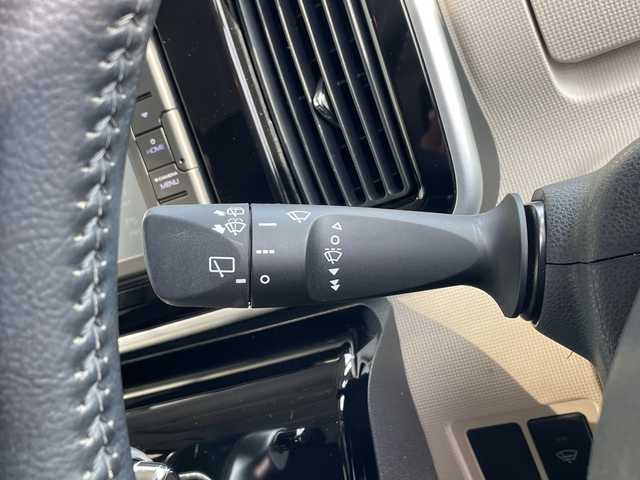 ダイハツ ムーヴ キャンバス G ブラックインテリア VS SAⅢ 愛知県 2021(令3)年 3.6万km スムースグレーマイカメタリック/ファイアークォーツレッドメタリック 2トーン ディスプレイオーディオ　ナビ機能なし/全方位カメラ/両側パワースライドドア/シートヒーター/バックカメラ/コーナーセンサー/LEDヘッドライト/オートマチックハイビーム/ドライブレコーダー/ETC/衝突軽減システム/CD/Bluetooth/ステアリングスイッチ/スマートキー/プッシュスタート