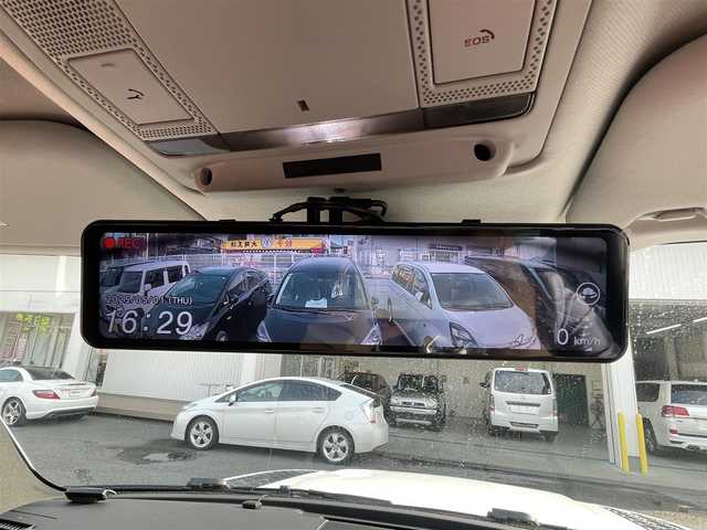 ランドローバー ランドローバー ディフェンダー 110S 千葉県 2023(令5)年 0.5万km ユーロンホワイト クルーズコントロール(追従あり)/アランドビューモニター/ドライブレコーダー/スロープアシスト/LDA/純正ナビ(AM/FM/BT)/コーナーセンサー/アップルカープレイ/アンドロイドAUTO/シートヒーター(D/N)/マフラーカッター/オートライト/水中走行検知/type C接続口あり
