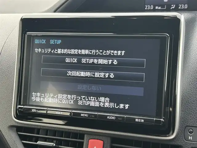 トヨタ ノア ハイブリッド Si ダブルバイビー 福島県 2018(平30)年 5.2万km ホワイトパールクリスタルシャイン 純正SDナビ/　【フルセグ/CD/DVD/SD/MSV/BT】/バックカメラ/ステアリングスイッチ/クルーズコントロール/前席シートヒーター/ビルトインETC/ドライブレコーダー/両側パワースライドドア/LEDヘッドライト（AUTO機能付き）/　・フォグランプ/オートマチックハイビーム/衝突軽減システム/レーンキープアシスト/パーキングアシスト/横滑り防止機能/純正フロアマット/純正ドアバイザー/スペアキー×１