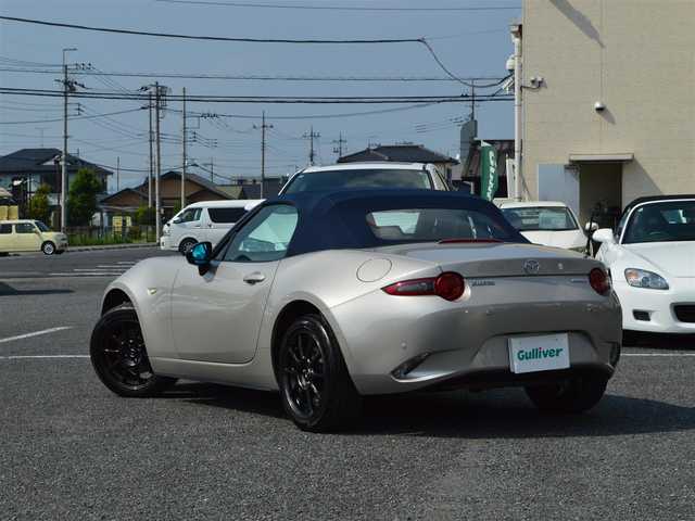 マツダ ロードスター 990S 栃木県 2022(令4)年 7.9万km プラチナクォーツメタリック ワンオーナー/ソフトトップ/ディーラー点検記録簿/[R4/R5/R6/R7]/i-ACTIVE SENSE/[ハイビームコントロールシステム/アダプティブLEDヘッドライト/車線逸脱警報システム/交通標識認識システム/ドライバーアテンションアラート/リアクロストラフィックアラート/アドバンストスマートシティブレーキサポート]/ブラインドスポットモニタリング/フォワードセンシングカメラ/レーダーセンサー/トラクションコントロールシステム/社外ポータブルディスプレイオーディオ/[AM/FM/BT]/プッシュスタート/オートライト/RAYS純正ホイール/bremboキャリパー/社外ツイータースピーカー/取扱説明書/保証書