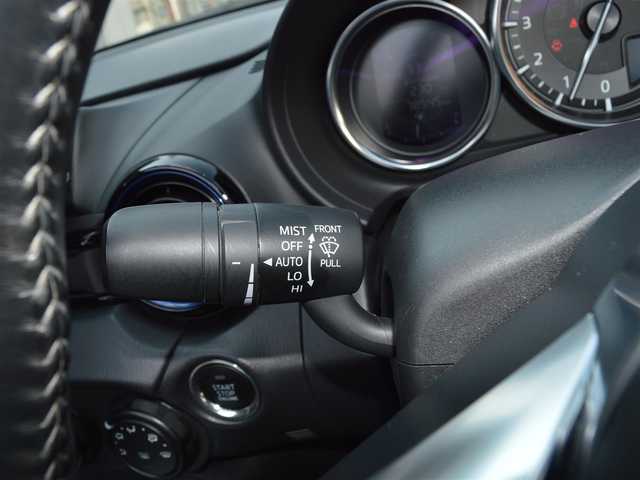 マツダ ロードスター 990S 栃木県 2022(令4)年 7.9万km プラチナクォーツメタリック ワンオーナー/ソフトトップ/ディーラー点検記録簿/[R4/R5/R6/R7]/i-ACTIVE SENSE/[ハイビームコントロールシステム/アダプティブLEDヘッドライト/車線逸脱警報システム/交通標識認識システム/ドライバーアテンションアラート/リアクロストラフィックアラート/アドバンストスマートシティブレーキサポート]/ブラインドスポットモニタリング/フォワードセンシングカメラ/レーダーセンサー/トラクションコントロールシステム/社外ポータブルディスプレイオーディオ/[AM/FM/BT]/プッシュスタート/オートライト/RAYS純正ホイール/bremboキャリパー/社外ツイータースピーカー/取扱説明書/保証書