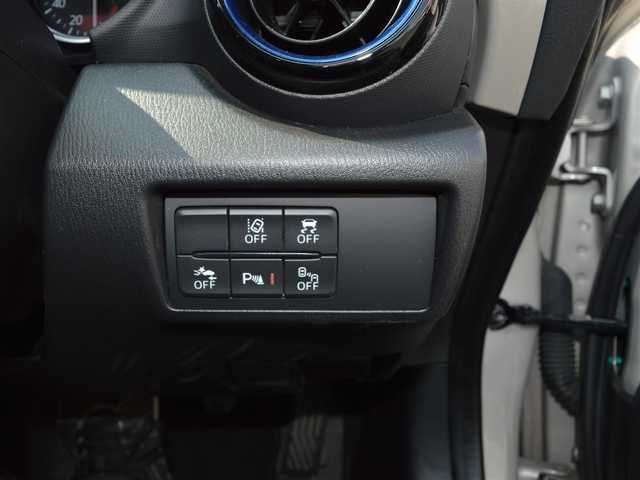 マツダ ロードスター 990S 栃木県 2022(令4)年 7.9万km プラチナクォーツメタリック ワンオーナー/ソフトトップ/ディーラー点検記録簿/[R4/R5/R6/R7]/i-ACTIVE SENSE/[ハイビームコントロールシステム/アダプティブLEDヘッドライト/車線逸脱警報システム/交通標識認識システム/ドライバーアテンションアラート/リアクロストラフィックアラート/アドバンストスマートシティブレーキサポート]/ブラインドスポットモニタリング/フォワードセンシングカメラ/レーダーセンサー/トラクションコントロールシステム/社外ポータブルディスプレイオーディオ/[AM/FM/BT]/プッシュスタート/オートライト/RAYS純正ホイール/bremboキャリパー/社外ツイータースピーカー/取扱説明書/保証書