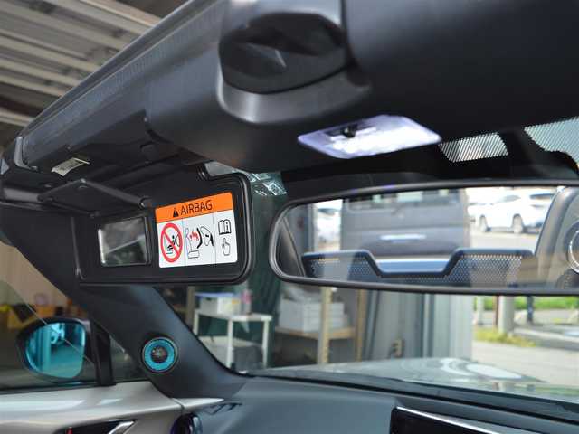 マツダ ロードスター 990S 栃木県 2022(令4)年 7.9万km プラチナクォーツメタリック ワンオーナー/ソフトトップ/ディーラー点検記録簿/[R4/R5/R6/R7]/i-ACTIVE SENSE/[ハイビームコントロールシステム/アダプティブLEDヘッドライト/車線逸脱警報システム/交通標識認識システム/ドライバーアテンションアラート/リアクロストラフィックアラート/アドバンストスマートシティブレーキサポート]/ブラインドスポットモニタリング/フォワードセンシングカメラ/レーダーセンサー/トラクションコントロールシステム/社外ポータブルディスプレイオーディオ/[AM/FM/BT]/プッシュスタート/オートライト/RAYS純正ホイール/bremboキャリパー/社外ツイータースピーカー/取扱説明書/保証書