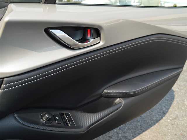 マツダ ロードスター 990S 栃木県 2022(令4)年 7.9万km プラチナクォーツメタリック ワンオーナー/ソフトトップ/ディーラー点検記録簿/[R4/R5/R6/R7]/i-ACTIVE SENSE/[ハイビームコントロールシステム/アダプティブLEDヘッドライト/車線逸脱警報システム/交通標識認識システム/ドライバーアテンションアラート/リアクロストラフィックアラート/アドバンストスマートシティブレーキサポート]/ブラインドスポットモニタリング/フォワードセンシングカメラ/レーダーセンサー/トラクションコントロールシステム/社外ポータブルディスプレイオーディオ/[AM/FM/BT]/プッシュスタート/オートライト/RAYS純正ホイール/bremboキャリパー/社外ツイータースピーカー/取扱説明書/保証書