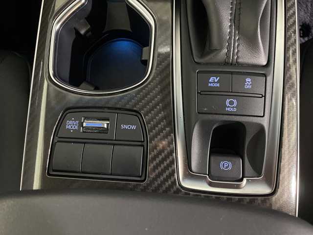 トヨタ クラウン ハイブリッド RS アドバンス 福岡県 2021(令3)年 2.6万km プレシャスホワイトパール サンルーフ/純正12.3インチナビ/・CD/DVD/BT/フルセグTV/・パノラミックビューモニター/トヨタセーフティセンス/・プリクラッシュセーフティ/・レーントレーシングアシスト/・リヤクロストラフィックアラート/・パーキングサポートブレーキ/・ロードサインアシスト/・ブラインドスポットモニター/・オートハイビーム/・クリアランスソナー/デジタルインナーミラー/前方ドライブレコーダー/革シート/・シートヒーター/ベンチレーション（D/N)/・パワーシート（D/N）/革巻きステアリング/・ステアリングリモコン/・パドルシフト/LEDヘッドライト/・オートライト/・フォグランプ/ETC