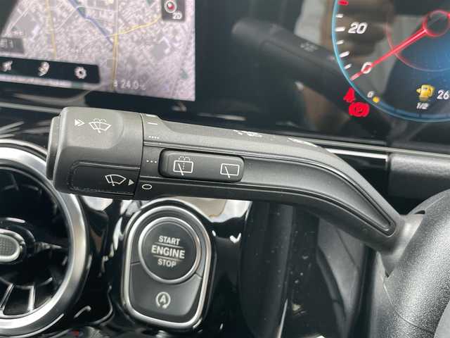 メルセデス・ベンツ Ｂ２００ｄ 石川県 2020(令2)年 5.7万km 紺 軽減ブレーキ/アダプティブクルーズコントロール/ブラインドスポットモニター/レーンキープアシスト/純正ナビ/フルセグＴＶ/バックカメラ/クリアランスソナー/フットトランクオープナー/ＬＥＤライト