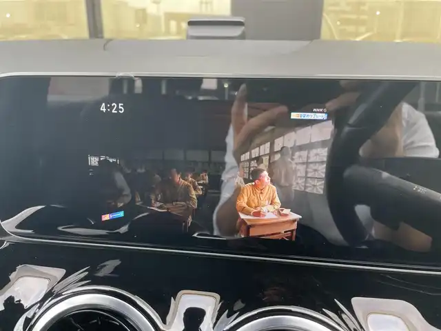 メルセデス・ベンツ Ｂ２００ｄ 石川県 2020(令2)年 5.7万km 紺 軽減ブレーキ/アダプティブクルーズコントロール/ブラインドスポットモニター/レーンキープアシスト/純正ナビ/フルセグＴＶ/バックカメラ/クリアランスソナー/フットトランクオープナー/ＬＥＤライト