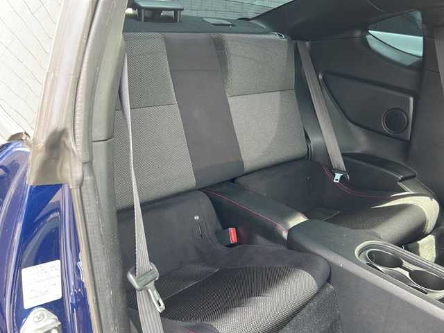 トヨタ ８６ GT 茨城県 2013(平25)年 5.9万km グレー HSK製マフラー/純正メモリナビ【NHZD-W62G】/(CD・DVD・BT・ラジオ再生)/ETC/オートライト/HIDヘッドライト/純正17inアルミホイール/フロアマット/スマートキー