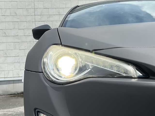 トヨタ ８６ GT 茨城県 2013(平25)年 5.9万km グレー HSK製マフラー/純正メモリナビ【NHZD-W62G】/(CD・DVD・BT・ラジオ再生)/ETC/オートライト/HIDヘッドライト/純正17inアルミホイール/フロアマット/スマートキー