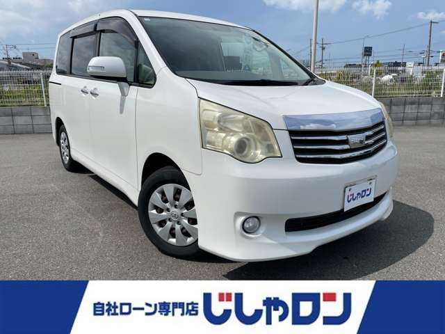 トヨタ ノア X スマートエディション 大阪府 2012(平24)年 12万km ホワイトパールクリスタルシャイン ”(株)IDOMが運営する【じしゃロン堺店】の自社ローン専用車両になります。/こちらは現金またはオートローンご利用時の価格です。自社ローンご希望の方は別途その旨お申付け下さい”