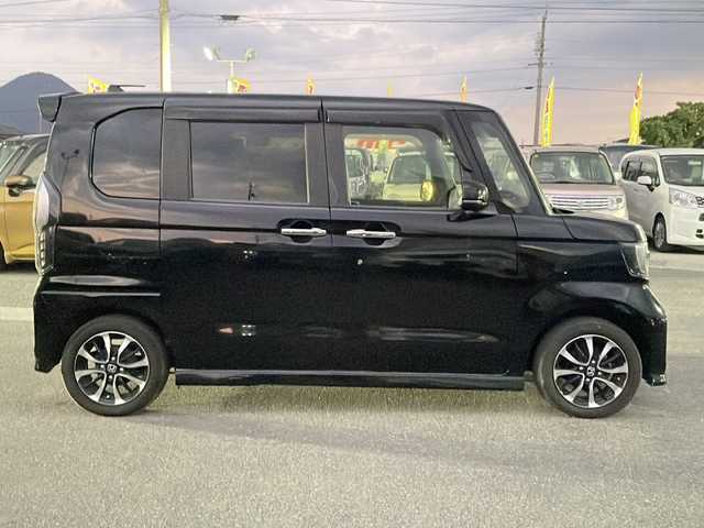 ホンダ Ｎ ＢＯＸ カスタム G L ホンダセンシング 香川県 2018(平30)年 7.5万km クリスタルブラックパール 社外ナビ（フルセグＴＶ/CD，DVD/BT）/バックカメラ/ドライブレコーダー/片側パワースライドドア/ビルトインETC/オートライト/ターボ/スペアキー