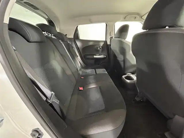日産 ジューク 15RX V アーバンセレ パーソナライゼーション 佐賀県 2017(平29)年 3.7万km ブリリアントホワイトパール 純正7型ナビ/（ＡＭ/ＦＭ/CD/DVD/Bluetooth/フルセグTV）/バックカメラ/オートエアコン/衝突被害軽減システム/盗難防止装置/横滑り防止装置/オートライト/スマートキー/スペアキー/プッシュスタート/純正フロアマット/純正17インチアルミホイール
