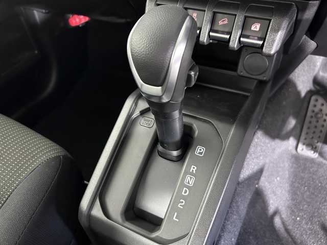 スズキ ジムニー XC 佐賀県 2025(令7)年 0.1万km未満 ブルーイッシュブラックパール3 登録未使用車/スズキセーフティーサポート/クルーズコントロール/レーンキープアシスト/後方コーナーセンサー/ヒルディセントコントロール/シートヒーター/純正LEDヘッドライト/フォグライト/ヘッドライトウォッシャー/純正16インチアルミホイール/スマートキー/アイドリングストップ/ステアリングスイッチ/禁煙車