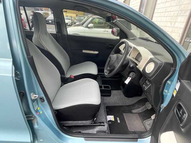 スズキ アルト L 青森県 2018(平30)年 1.5万km フィズブルーパールメタリック ４WD/純正オーディオ/衝突軽減スイッチ/アイドリング/横滑り防止装置/ライトレベライザー/シートヒーターD/N席/保証書/取扱説明書/スペアキー1本