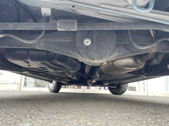 スズキ アルト L 青森県 2018(平30)年 1.5万km フィズブルーパールメタリック ４WD/純正オーディオ/衝突軽減スイッチ/アイドリング/横滑り防止装置/ライトレベライザー/シートヒーターD/N席/保証書/取扱説明書/スペアキー1本