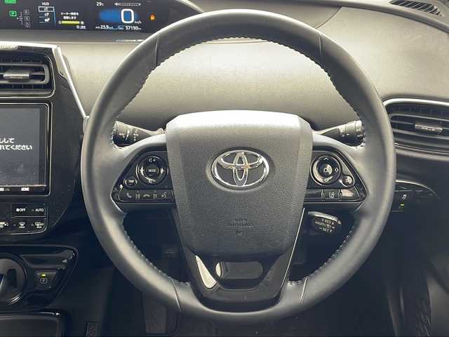 トヨタ プリウス A 沖縄県 2019(令1)年 5.8万km スティールブロンドM 純正９型ナビ(NSZT-Y68T)/(フルセグＴＶ　ＤＶＤ再生　ＢＴ接続)/バックカメラ　/トヨタセーフティセンス　/レーダークルーズコントロール　/ＨＵＤ　/ＢＳＭ　/クリアランスソナー　/パワーシート　/ビルトインＥＴＣ　/ＬＥＤオートライト