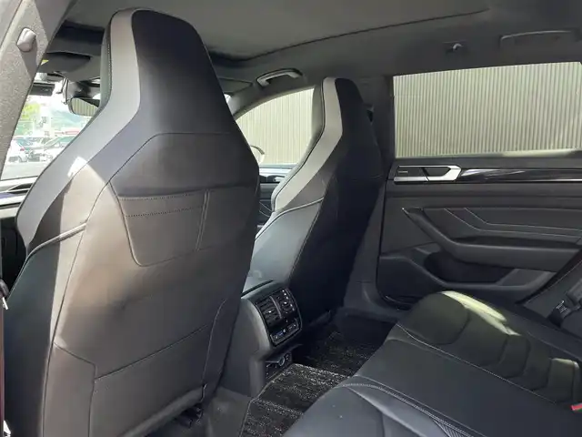 フォルクスワーゲン ＶＷ アルテオン SB TSI 4モーション Rラインアドバンス 長野県 2021(令3)年 3.5万km 赤 サンルーフ　/ｈａｒｍａｎ／ｋａｒｄｏｎ/ＨＵＤ　/ＡＣＣ　/ＢＳＭ　/黒革シート　/ＰＷシート　/シートヒーター/ＤｉｓｃｏｖｅｒＰｒｏ　/３６０°カメラ　/ＬＥＤヘッドライト　/パークアシスト　/デジタルメーター　/Ｃａr play/100V/パークセンサー