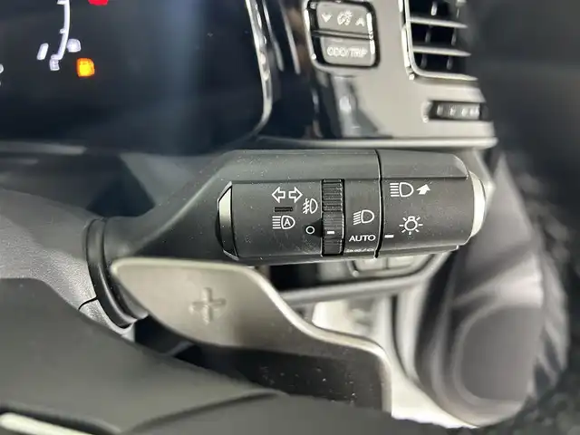 レクサス ＮＸ 250 バージョンL 佐賀県 2023(令5)年 0.6万km ソニッククォーツ ワンオーナー/純正14インチディスプレイオーディオ/フルセグTV/Bluetooth/Androidauto/Applecarplay/サンルーフ/デジタルインナールームミラー/全方位カメラ/衝突被害軽減システム/レーダークルーズコントロール/レーンアシスト/ブラインドスポットモニター/パーキングサポートブレーキ/電子パーキング/ブレーキホールド/クリアランスソナー/オートライト/オートマチックハイビーム/3眼LEDヘッドライト/LEDフォグライト/ビルトインETC2.0/純正前後ドライブレコーダー/ヘッドアップディスプレイ/パワーバックドア/後席電動格納シート/運転席・助手席パワーシート/運転席・助手席シートヒーター/運転席・助手席エアシート/レザーシート/メモリーシート/純正20インチアルミホイール/純正フロアマット/カードキー×１