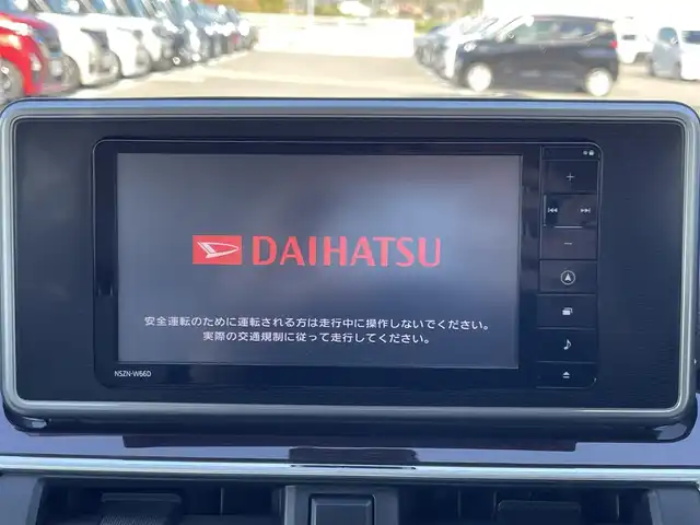 ダイハツ キャスト スタイル G SAⅡ 愛媛県 2016(平28)年 1.6万km ファイアークォーツレッドM 衝突被害軽減ブレーキ/車線逸脱警報/純正7インチナビ（Bluetooth/フルセグTV/DVD再生）/バックカメラ/ETC/純正フロアマット/ベンチシート/純正15インチAW/バックセンサー/プッシュスタート/オートライト/LEDヘッドライト/フォグランプ/ABS/横滑り防止装置/盗難防止装置