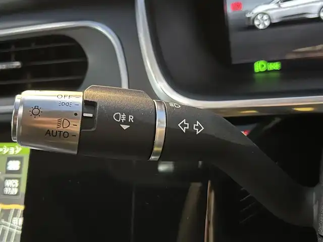 ジャガー Ｉペース SE 福岡県 2020(令2)年 0.2万km ユーロンホワイト ドライブパック　/アダプティブクルーズコントロール/ブラインドスポットモニター/レーンキープアシスト/ガラスルーフ　/黒革シート/前席シートヒーター/純正ナビ　/Ａｐｐｌｅｃａｒｐｌａｙ/ａｎｄｒｏｉｄａｕｔｏ　/Ｂｌｕｅｔｏｏｔｈ　/バックカメラ　/全方位カメラ/エアーサスペンション/LEDヘッドライト/ETC2.0