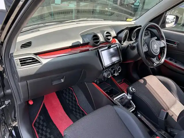 スズキ スイフト スポーツ セーフティPKG 東京都 2019(平31)年 5.7万km スーパーブラックパール 純正8インチナビ/全方位モニター/ビルトインETC/衝突軽減ブレーキ/レーンキープアシスト/クルーズコントロール/LEDヘッドライト/スマートキー/純正17インチAW