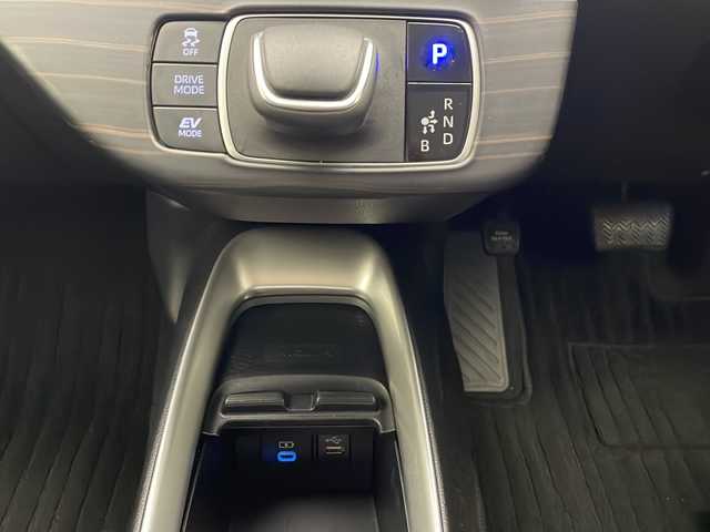 トヨタ アクア Z 長野県 2021(令3)年 4万km ブラックマイカ 純正メモリナビ&フルセグTV&USB&BT/トヨタセーフティセンス/アダプティブクルーズコントロール/レーントレーシングアシスト/プリクラッシュセーフティ/ブラインドスポットモニター/クリアランスソナー/リアクロストラフィックアラート/パーキングサポートブレーキ/オートマチックハイビーム/ロードサインアシスト/先行車発進告知/社外前後ドライブレコーダー/ステアリングスイッチ/全方位カメラ/ビルトインETC/LEDヘッドライト/オートライト/フロントフォグランプ/電動格納ミラー/ウィンカーミラー/ドアミラーヒーター/純正16インチAW装着/純正フロアマット/社外ドアバイザー/プッシュスタート/スマートキー/スペアキー1本