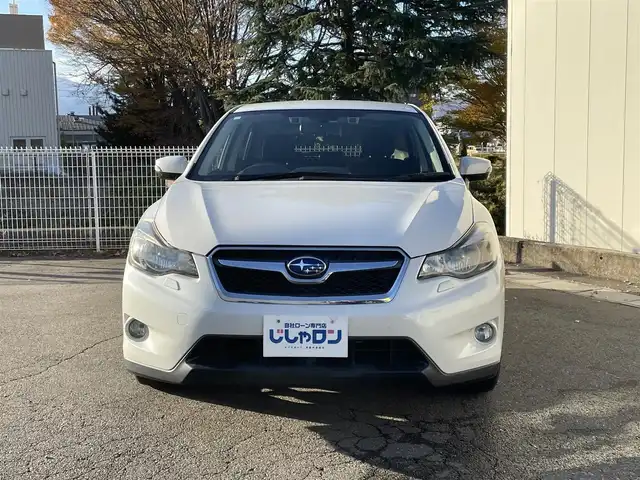 スバル インプレッサ ＸＶ 2．0i－L アイサイト 福島県 2015(平27)年 12.6万km クリスタルホワイトP (株)IDOMが運営する【じしゃロン福島店】の自社ローン専用車両になります。こちらは現金またはオートローンご利用時の価格です。自社ローンご希望の方は別途その旨お申付け下さい/社外アルパインナビ/フルセグテレビ/バックカメラ/アイサイト/レーンキープアシスト/レーダークルーズコントロール/革巻ステアリング/ドアバイザー/パドルシフト/スタッドレスタイヤ積込