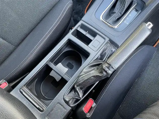 スバル インプレッサ ＸＶ 2．0i－L アイサイト 福島県 2015(平27)年 12.6万km クリスタルホワイトP (株)IDOMが運営する【じしゃロン福島店】の自社ローン専用車両になります。こちらは現金またはオートローンご利用時の価格です。自社ローンご希望の方は別途その旨お申付け下さい/社外アルパインナビ/フルセグテレビ/バックカメラ/アイサイト/レーンキープアシスト/レーダークルーズコントロール/革巻ステアリング/ドアバイザー/パドルシフト/スタッドレスタイヤ積込